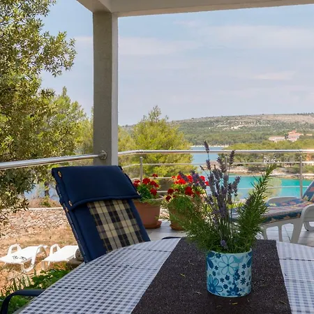 Bellezza Vacation * Milna (Brac)